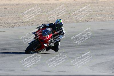 media/Jan-08-2022-SoCal Trackdays (Sat) [[1ec2777125]]/Turn 10 (2pm)/